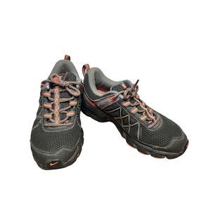 Women’s Nike Air Trail Ridge 2 Running Shoes Size 8 Excellent condition